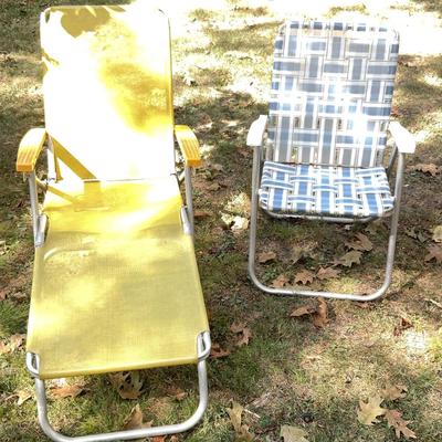 2 Lawn Chairs