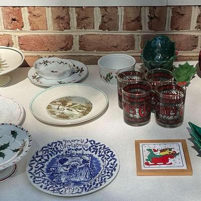 Vintage Christmas Kitchen Decor & More
