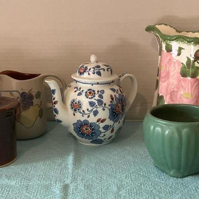Pottery, Porcelain & Cheese Crocks