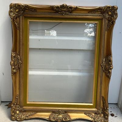 Gold Leaf Style Frame w/ Glass