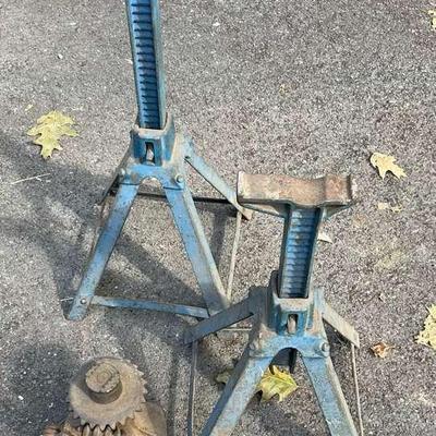 Vintage Jack & Jack Stands