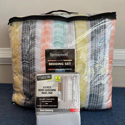 7Pc King Bedding Set  