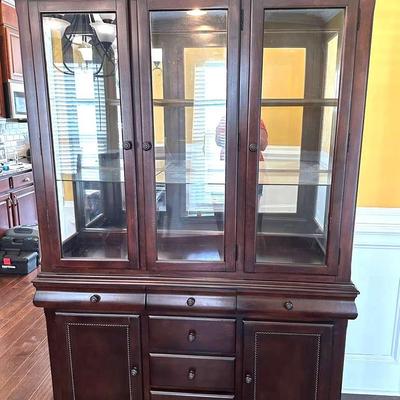 Display Cabinet 