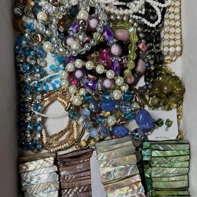 Sale Photo Thumbnail #236