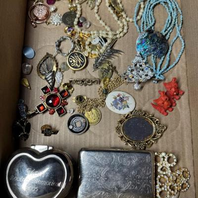 Sale Photo Thumbnail #120