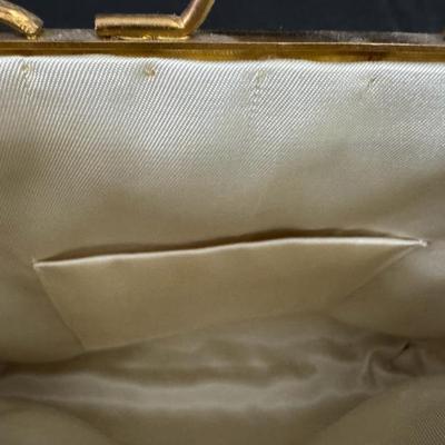 Sale Photo Thumbnail #681