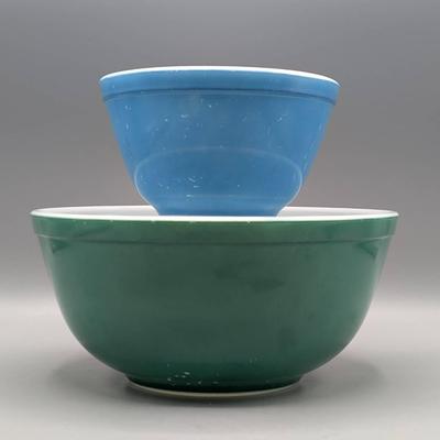 Pyrex Bowls