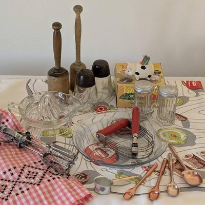Colorful Vintage Kitchen Collection