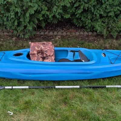 Sun Dolphin Explorer Kayak and Paddle