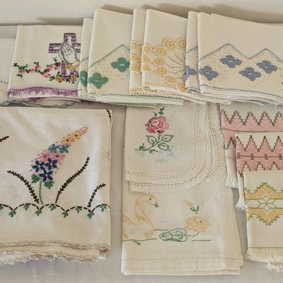 Vintage Embroidered Linens 
