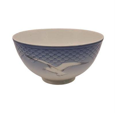 Sale Photo Thumbnail #44: Lot 051   
B & G Kjobenhavn Seagull Bowl Denmark 161.