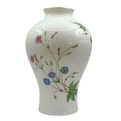 Sale Photo Thumbnail #6: Lot 003  
Haviland Limoges Porcelain Vase Produced for Danbury Mint