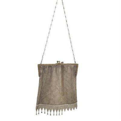 Sale Photo Thumbnail #63: Lot 108   
1920s Art Deco Chain Mail Hand Bag