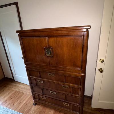 Sale Photo Thumbnail #183