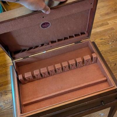 Sale Photo Thumbnail #88