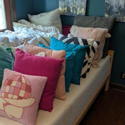 Sale Photo Thumbnail #371