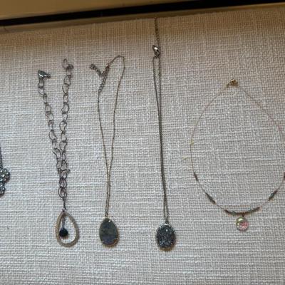 Sale Photo Thumbnail #143