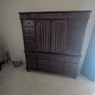 Sale Photo Thumbnail #74