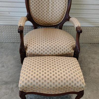 Vintage Accent Chair 