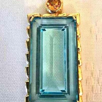 14 K Aquamarine Pendant 