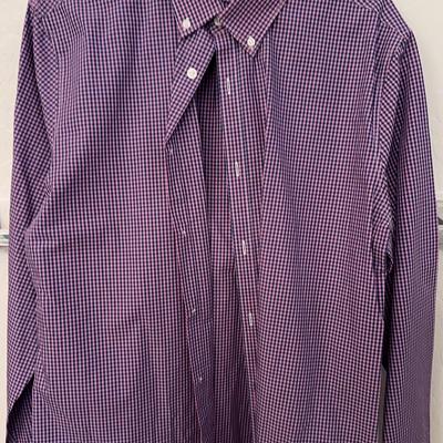 Men’s Penguin Button Down Shirt Estimated Size Large