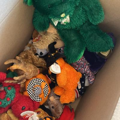 Ty Beanie Babies and Stuffed Animals - Includes Ty Princess Diana Purple Bear, Shamrock Bear, USA 