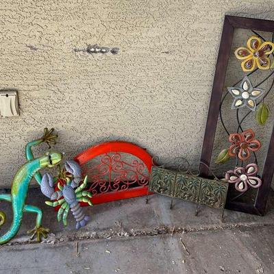 Outdoor Yard Metal and Wood Wall Art, Colorful Lizard, Lobster, Decorative Flowers