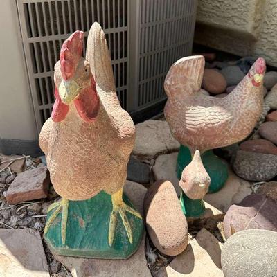 Set Of 3 Chicken Statues - Outdoor Yard Decor
