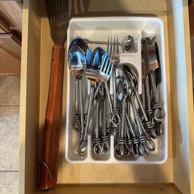 Silverware Set And Grilling Spatula