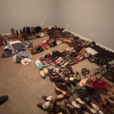 Sale Photo Thumbnail #36