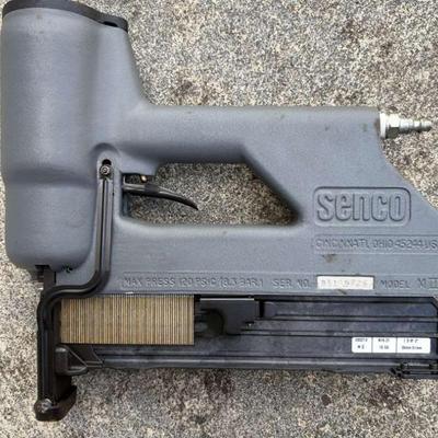 KKS008 Senco Model M2 Pneumatic Staple Gun 
