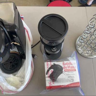 KKS091 Multi lot Coffee Brew, grinder, electric mixer, & coffee pot rotating stand 