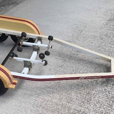 KKS076 EZ Loader Dual-Axle Model Boat Trailer