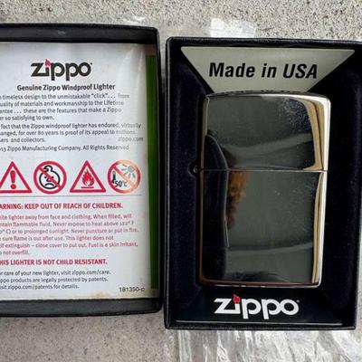 KKS039 Silver Colored Zippo Lighter