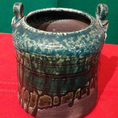 Signed Pottery 