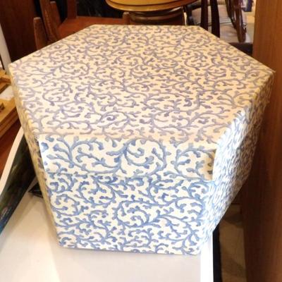 Sale Photo Thumbnail #675: 3pm