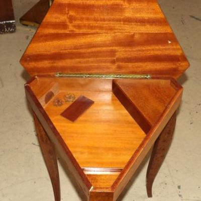 Sale Photo Thumbnail #674