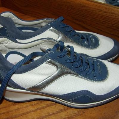 Sale Photo Thumbnail #354