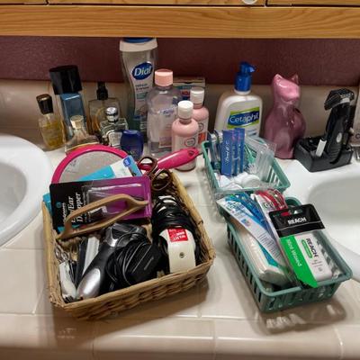 Sale Photo Thumbnail #120: Bathroom 