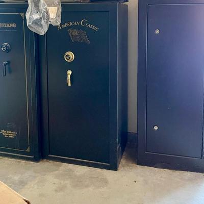 Sale Photo Thumbnail #66: Safes 