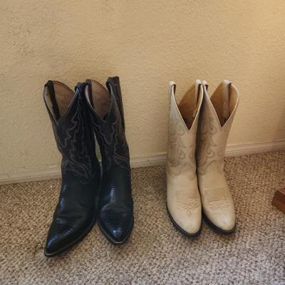 Sale Photo Thumbnail #29: Western boots 