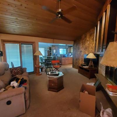 Sale Photo Thumbnail #129