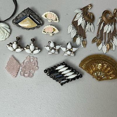 Fan Shaped Earrings 