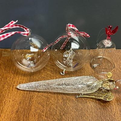 Delicate Christmas Ornaments 