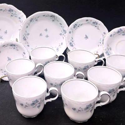 "Johann Haviland" Blue Garland China Set