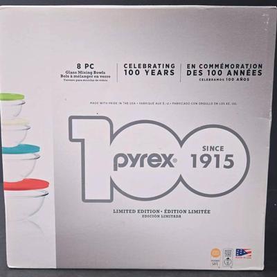"Pyrex" Limited Edition 100 Years Mixing Bowl Set