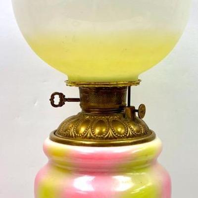 Antique ‘Gone With the Wind’ Style Oil Lamp
