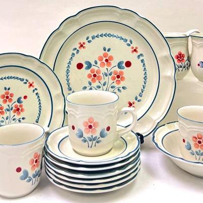 “Hearthside” Brambleberry Stoneware