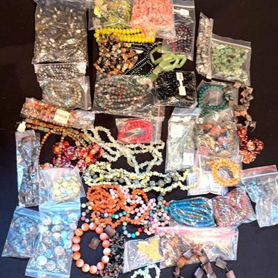 Large Lot of Natural Stones - Lot 1 
