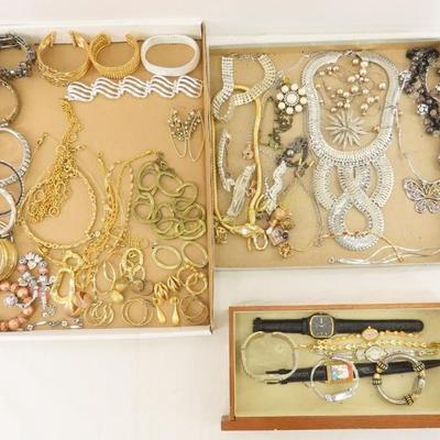 Sale Photo Thumbnail #125